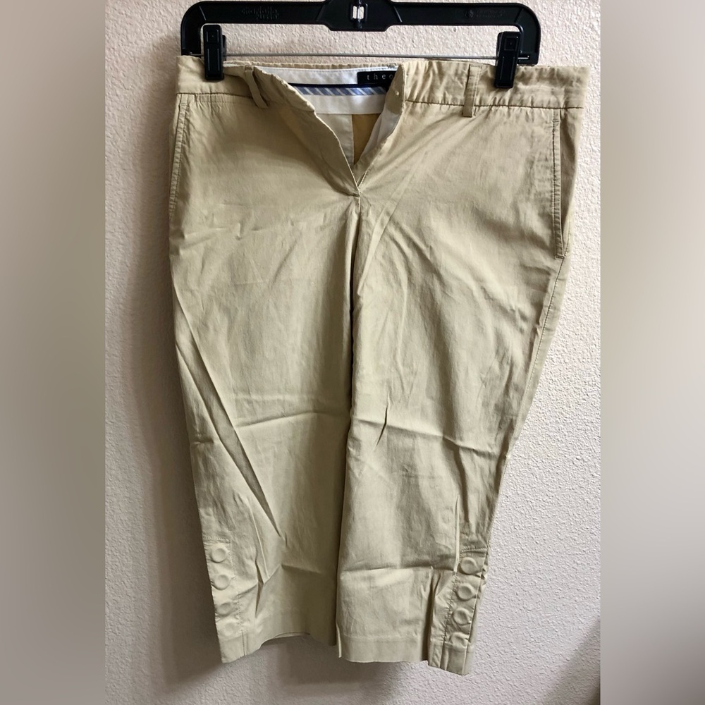 Theory Khaki Capri Pants